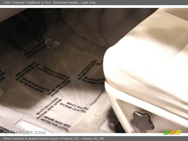 Silverstone Metallic / Light Gray 2005 Chevrolet TrailBlazer LS 4x4