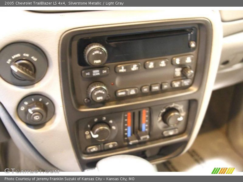 Silverstone Metallic / Light Gray 2005 Chevrolet TrailBlazer LS 4x4