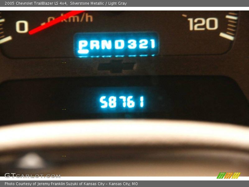 Silverstone Metallic / Light Gray 2005 Chevrolet TrailBlazer LS 4x4