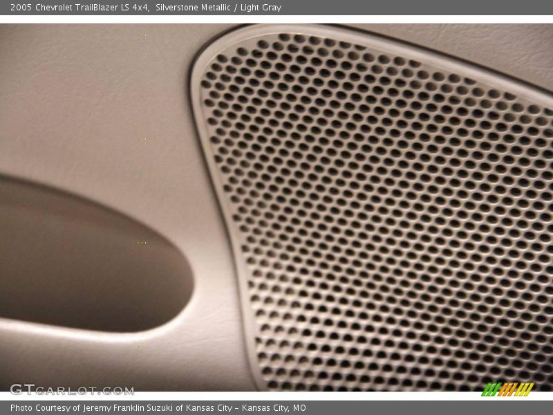 Silverstone Metallic / Light Gray 2005 Chevrolet TrailBlazer LS 4x4