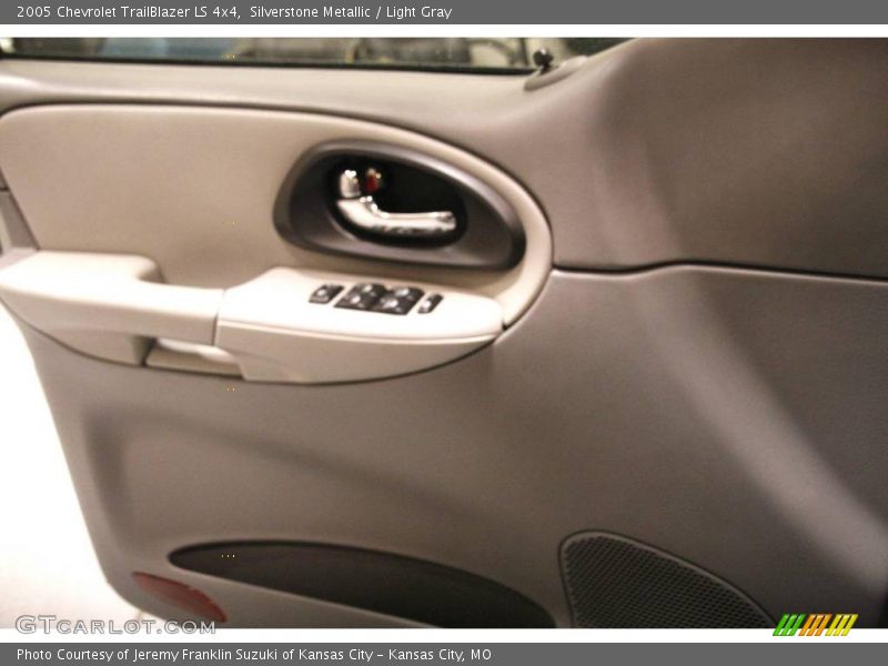 Silverstone Metallic / Light Gray 2005 Chevrolet TrailBlazer LS 4x4