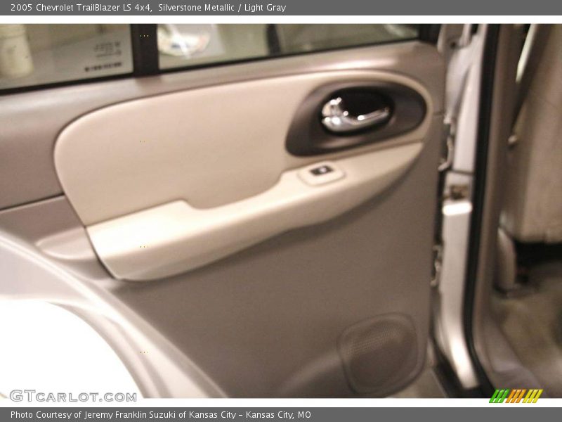 Silverstone Metallic / Light Gray 2005 Chevrolet TrailBlazer LS 4x4