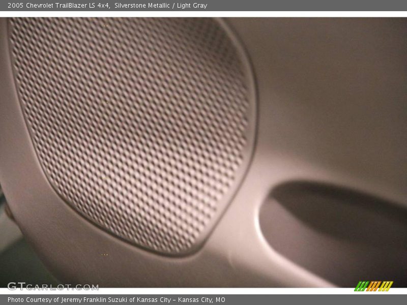 Silverstone Metallic / Light Gray 2005 Chevrolet TrailBlazer LS 4x4
