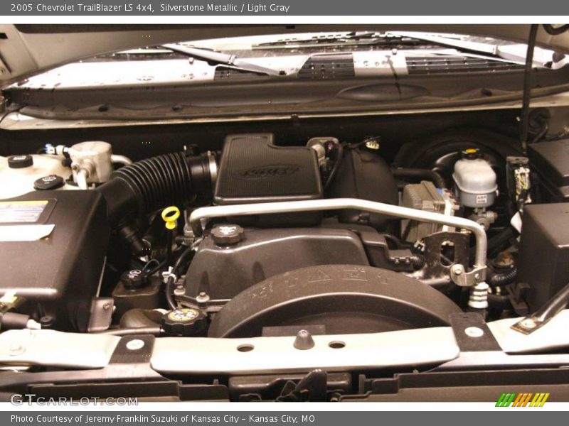 Silverstone Metallic / Light Gray 2005 Chevrolet TrailBlazer LS 4x4