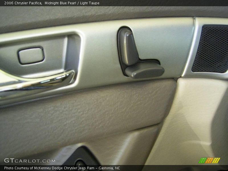 Midnight Blue Pearl / Light Taupe 2006 Chrysler Pacifica