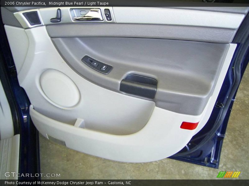 Midnight Blue Pearl / Light Taupe 2006 Chrysler Pacifica