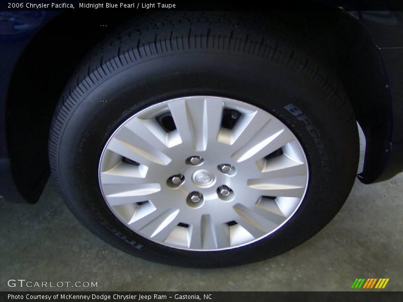 Midnight Blue Pearl / Light Taupe 2006 Chrysler Pacifica