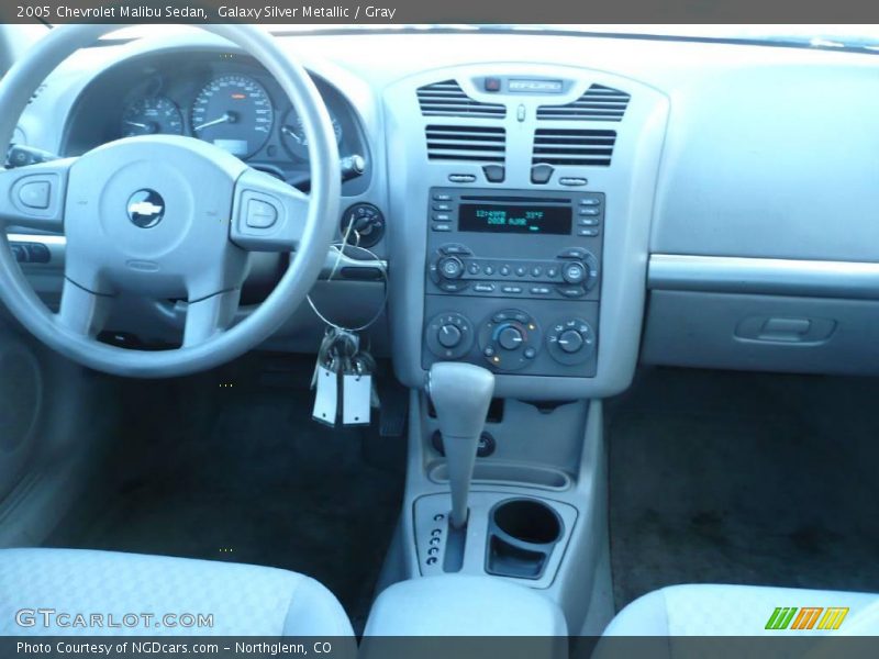 Galaxy Silver Metallic / Gray 2005 Chevrolet Malibu Sedan