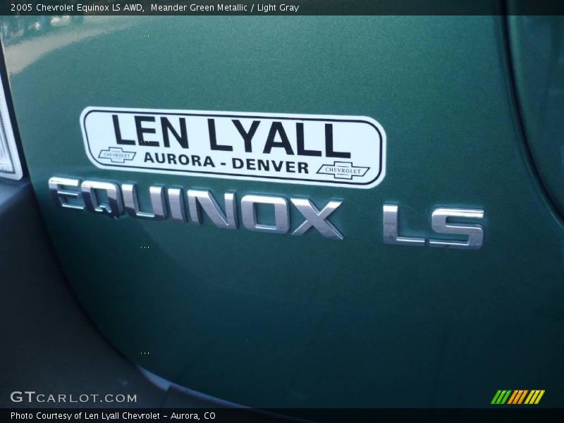 Meander Green Metallic / Light Gray 2005 Chevrolet Equinox LS AWD