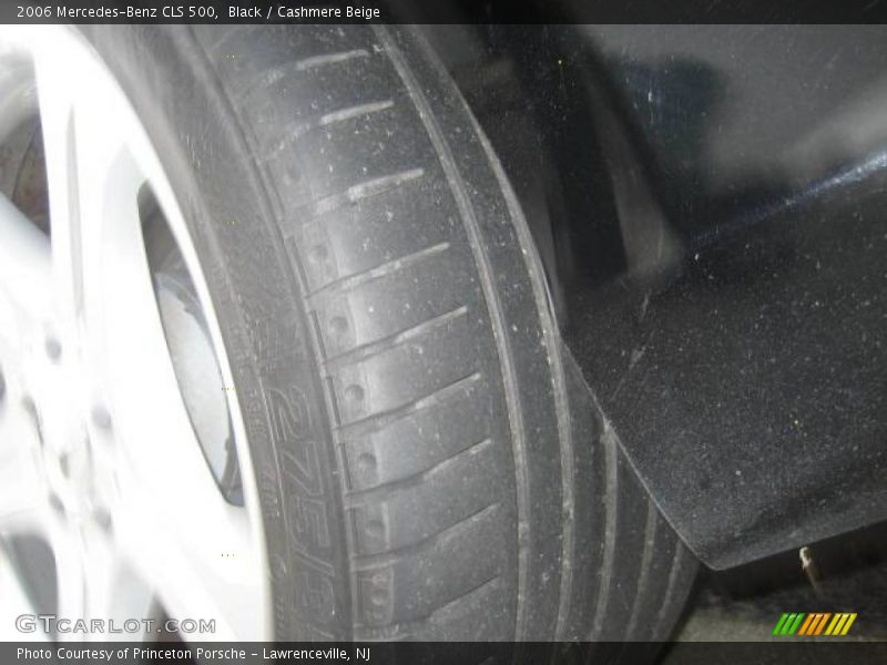 Black / Cashmere Beige 2006 Mercedes-Benz CLS 500
