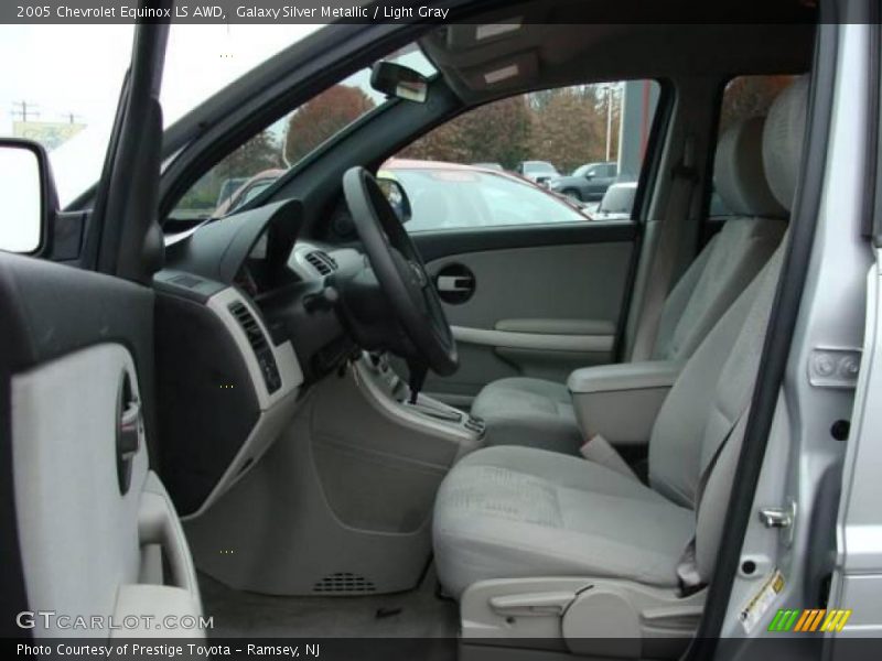 Galaxy Silver Metallic / Light Gray 2005 Chevrolet Equinox LS AWD