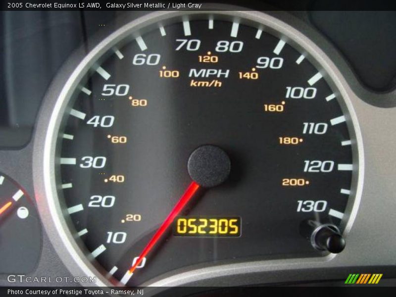 Galaxy Silver Metallic / Light Gray 2005 Chevrolet Equinox LS AWD