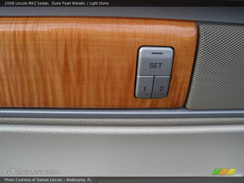 Dune Pearl Metallic / Light Stone 2008 Lincoln MKZ Sedan