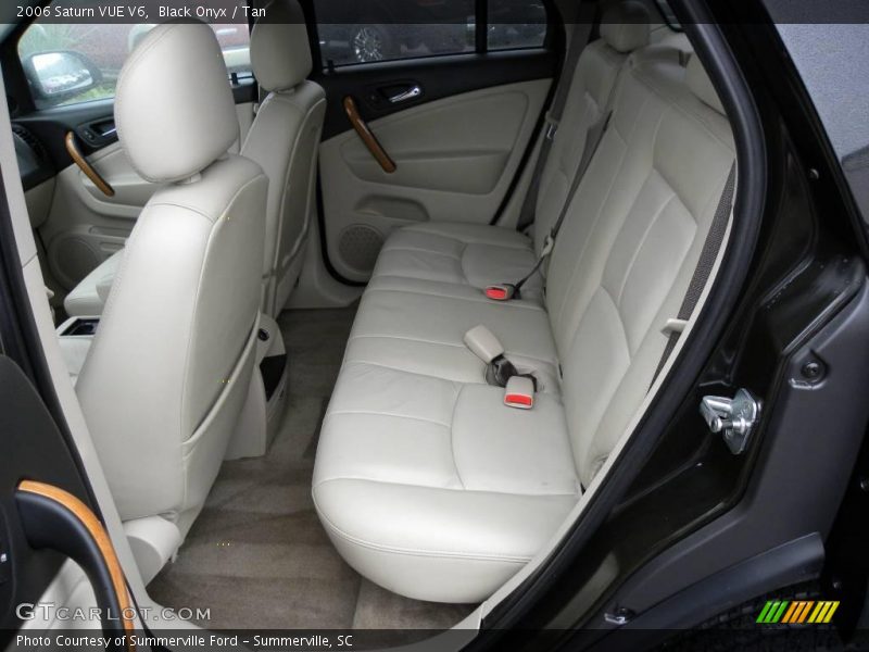 Black Onyx / Tan 2006 Saturn VUE V6