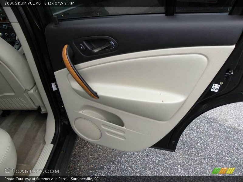 Black Onyx / Tan 2006 Saturn VUE V6