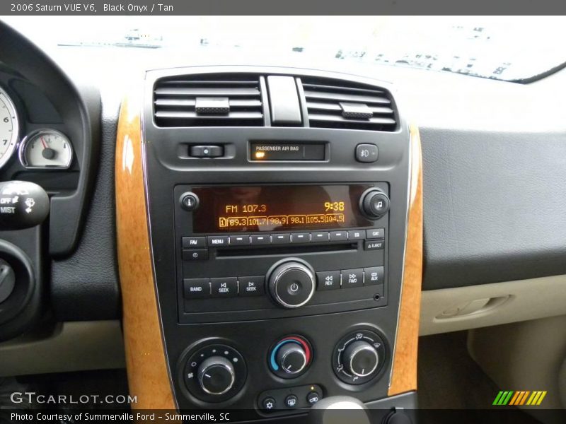Black Onyx / Tan 2006 Saturn VUE V6