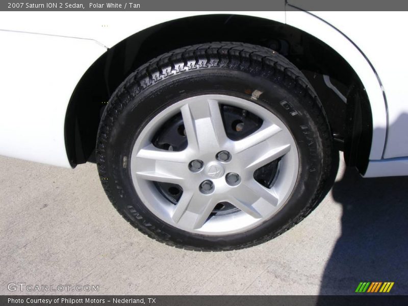 Polar White / Tan 2007 Saturn ION 2 Sedan
