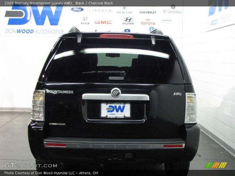 Black / Charcoal Black 2006 Mercury Mountaineer Luxury AWD