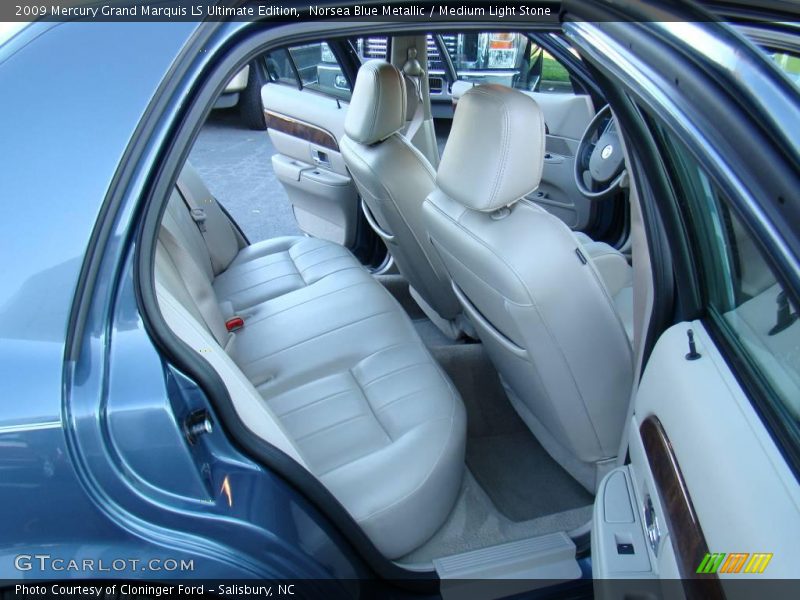 Norsea Blue Metallic / Medium Light Stone 2009 Mercury Grand Marquis LS Ultimate Edition