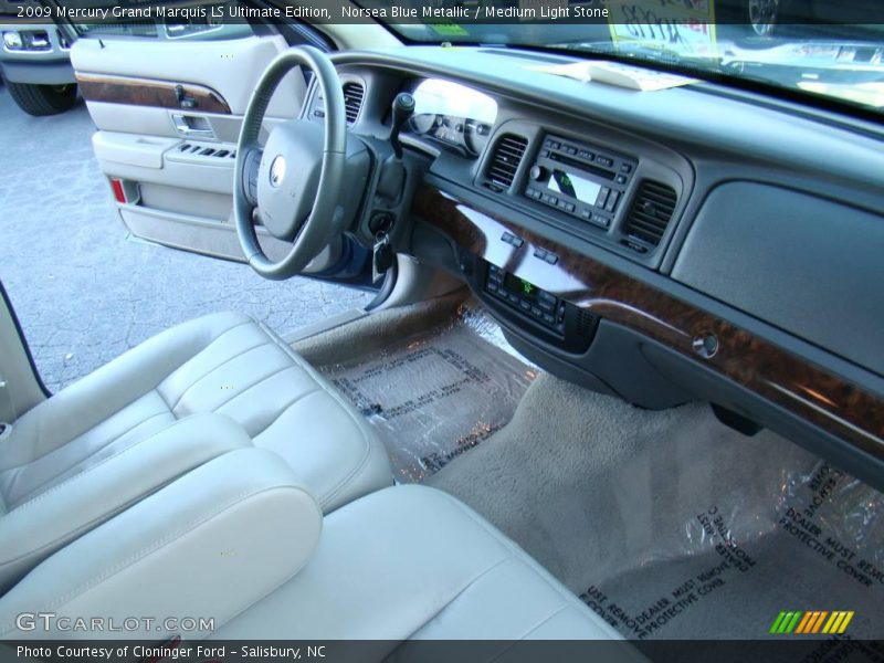 Norsea Blue Metallic / Medium Light Stone 2009 Mercury Grand Marquis LS Ultimate Edition