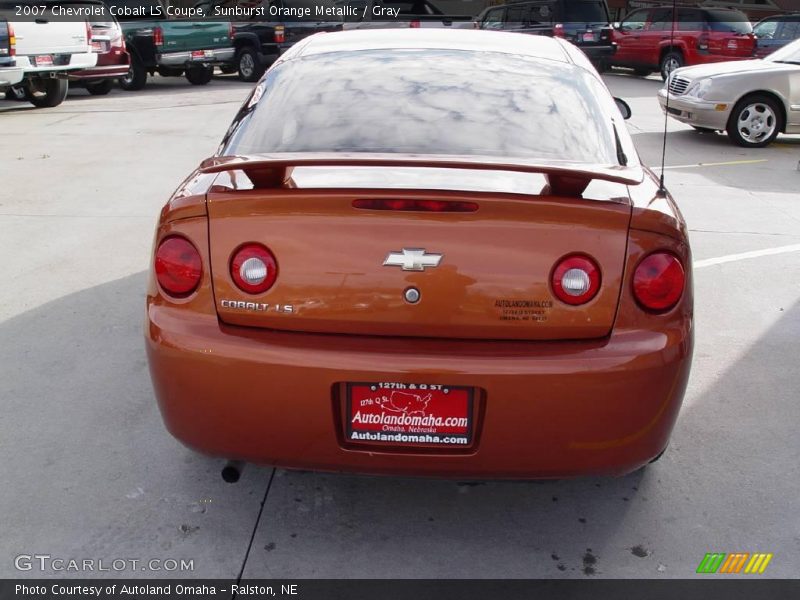 Sunburst Orange Metallic / Gray 2007 Chevrolet Cobalt LS Coupe