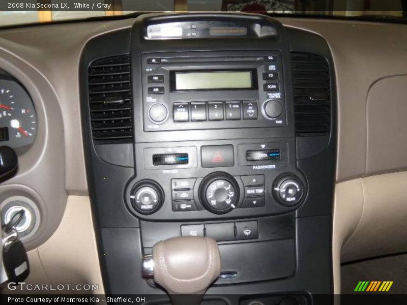 White / Gray 2008 Kia Sedona LX