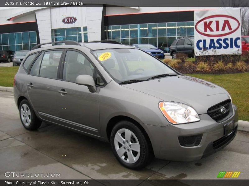 Titanium Gray / Beige 2009 Kia Rondo LX
