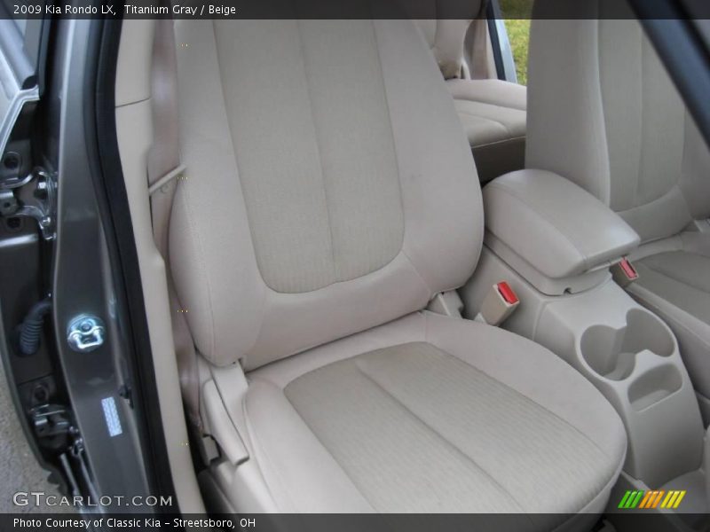 Titanium Gray / Beige 2009 Kia Rondo LX