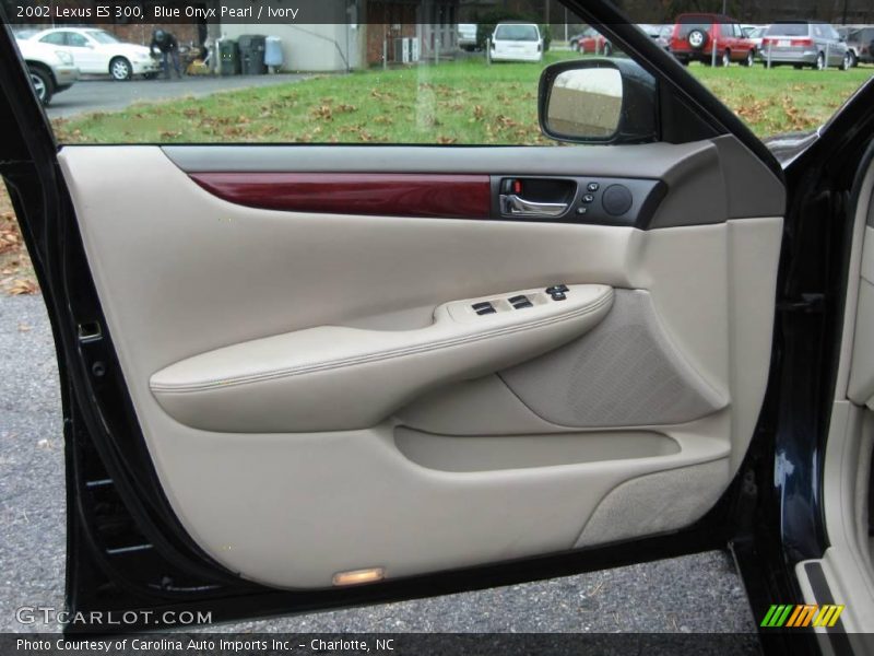 Blue Onyx Pearl / Ivory 2002 Lexus ES 300