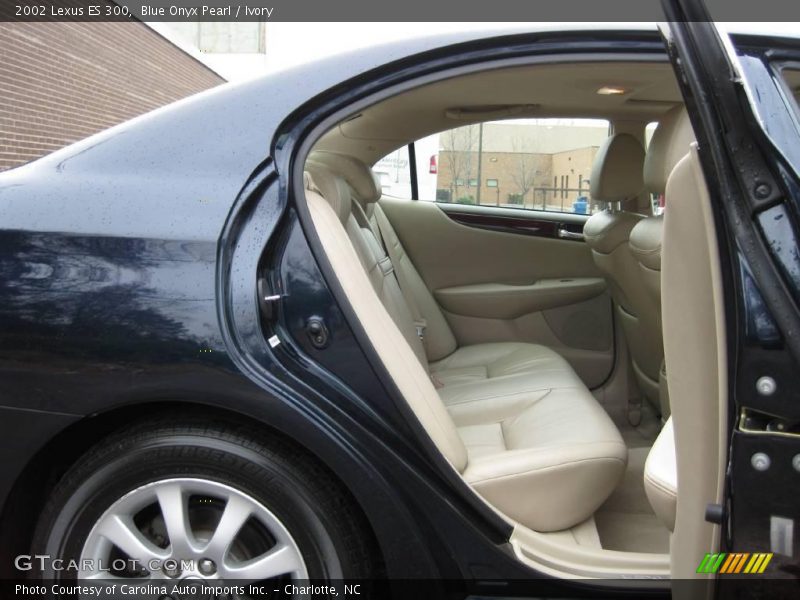 Blue Onyx Pearl / Ivory 2002 Lexus ES 300