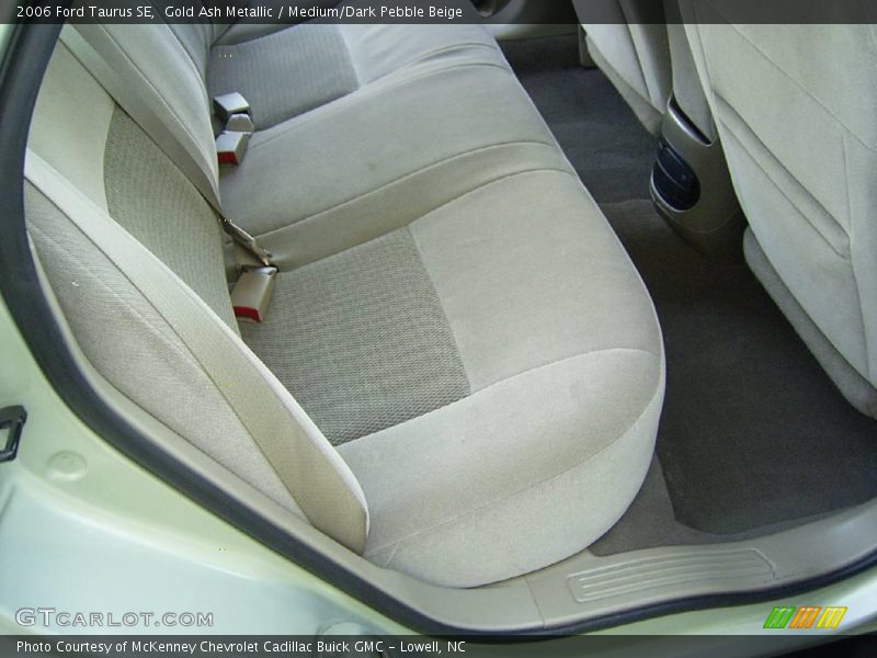 Gold Ash Metallic / Medium/Dark Pebble Beige 2006 Ford Taurus SE