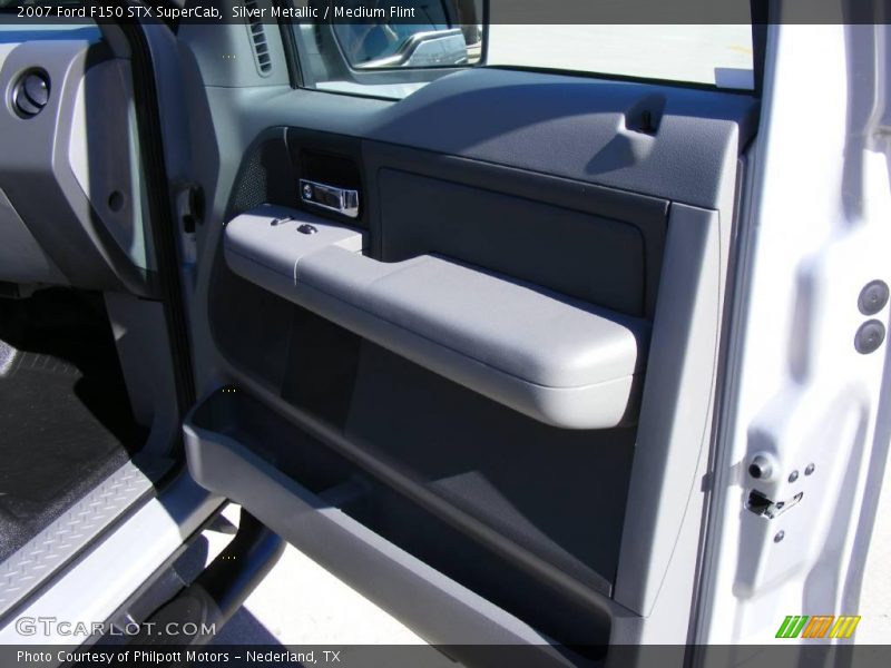 Silver Metallic / Medium Flint 2007 Ford F150 STX SuperCab