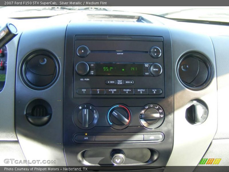 Silver Metallic / Medium Flint 2007 Ford F150 STX SuperCab