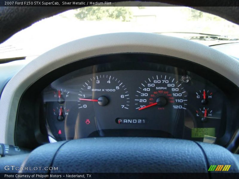 Silver Metallic / Medium Flint 2007 Ford F150 STX SuperCab