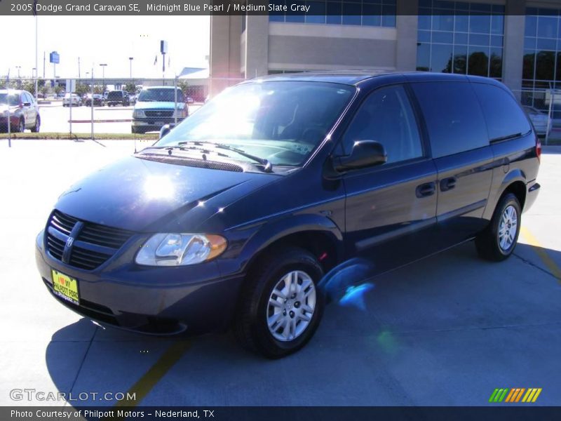 Midnight Blue Pearl / Medium Slate Gray 2005 Dodge Grand Caravan SE