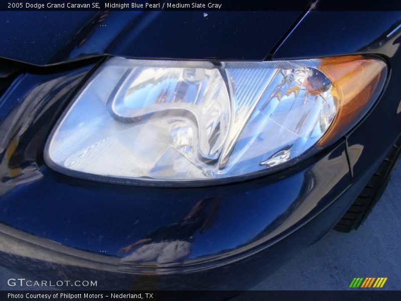 Midnight Blue Pearl / Medium Slate Gray 2005 Dodge Grand Caravan SE