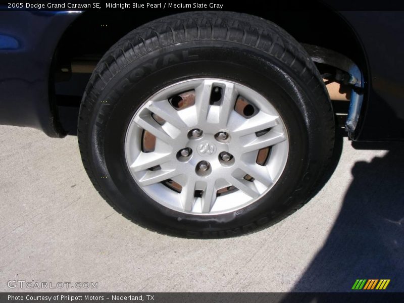 Midnight Blue Pearl / Medium Slate Gray 2005 Dodge Grand Caravan SE
