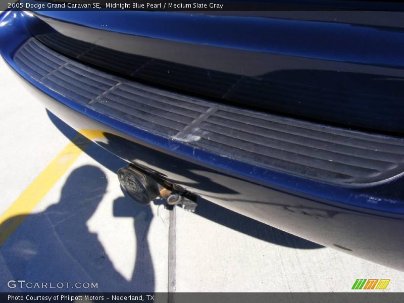 Midnight Blue Pearl / Medium Slate Gray 2005 Dodge Grand Caravan SE