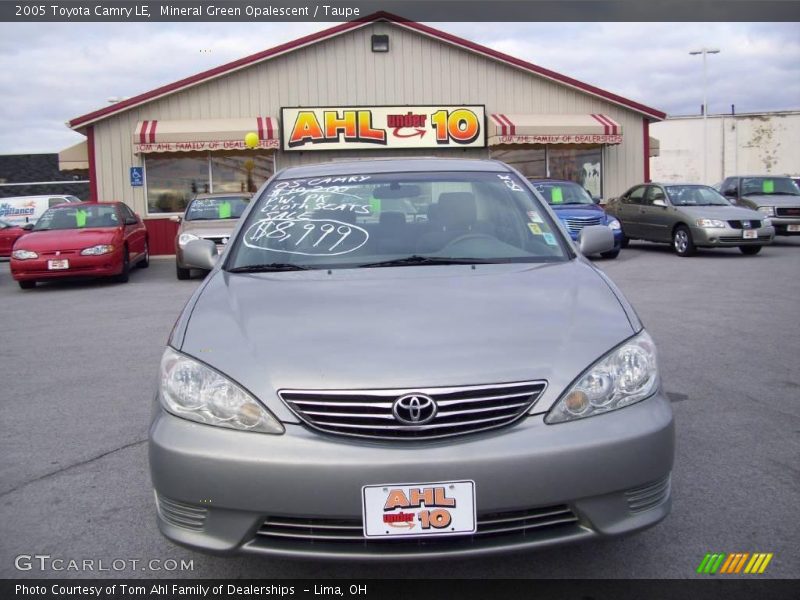 Mineral Green Opalescent / Taupe 2005 Toyota Camry LE