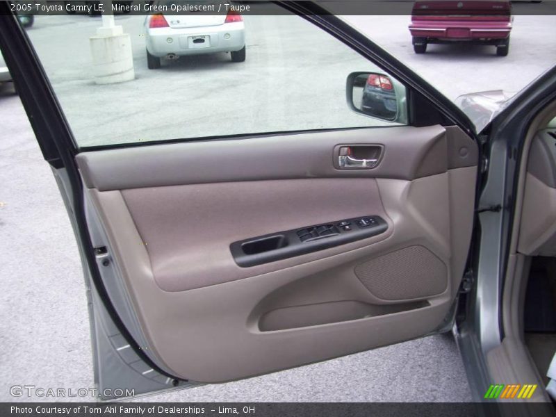 Mineral Green Opalescent / Taupe 2005 Toyota Camry LE