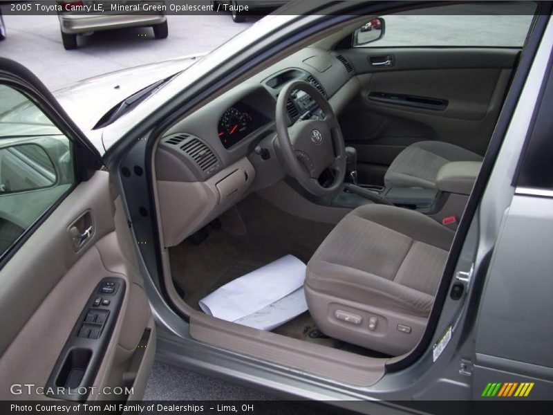 Mineral Green Opalescent / Taupe 2005 Toyota Camry LE