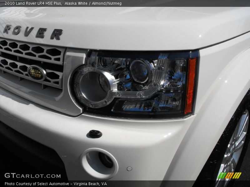 Alaska White / Almond/Nutmeg 2010 Land Rover LR4 HSE Plus