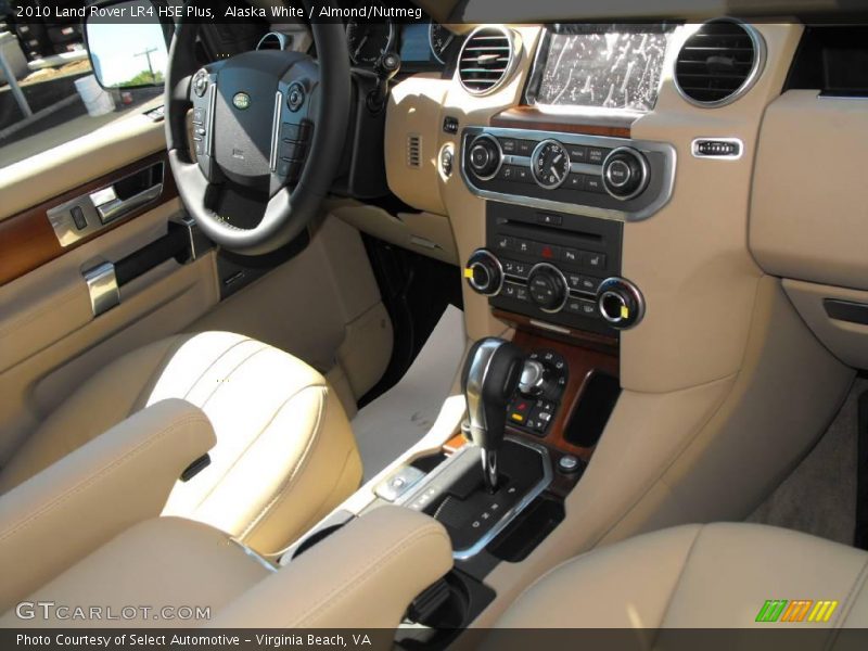 Alaska White / Almond/Nutmeg 2010 Land Rover LR4 HSE Plus