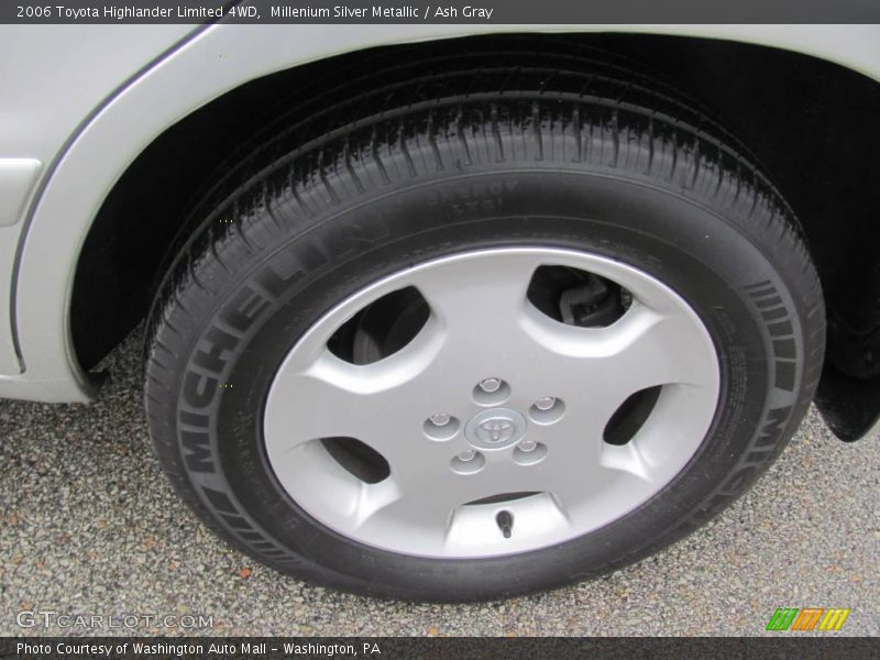 Millenium Silver Metallic / Ash Gray 2006 Toyota Highlander Limited 4WD