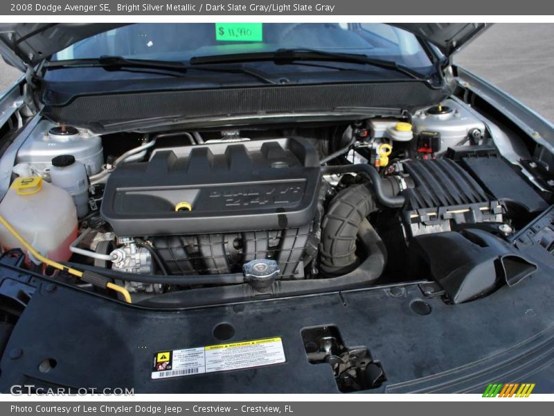 Bright Silver Metallic / Dark Slate Gray/Light Slate Gray 2008 Dodge Avenger SE