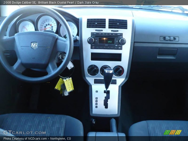 Brilliant Black Crystal Pearl / Dark Slate Gray 2008 Dodge Caliber SE