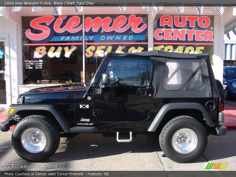 Black / Dark Slate Gray 2004 Jeep Wrangler X 4x4