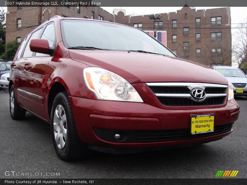 Cranberry Red / Beige 2007 Hyundai Entourage GLS