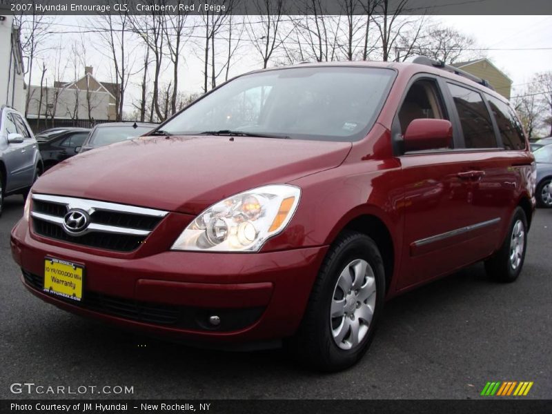 Cranberry Red / Beige 2007 Hyundai Entourage GLS