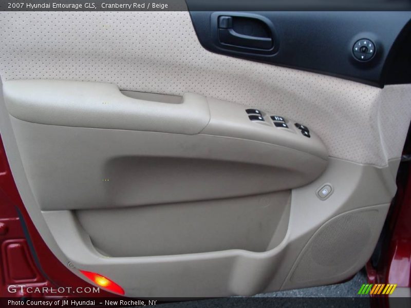 Cranberry Red / Beige 2007 Hyundai Entourage GLS